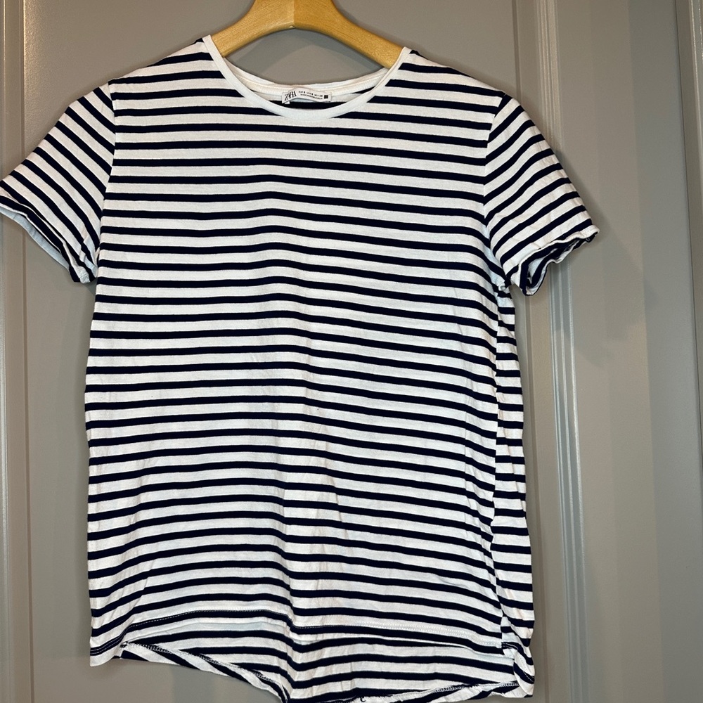 Zara Blue/White Stipe T-Shirt Men’s Small